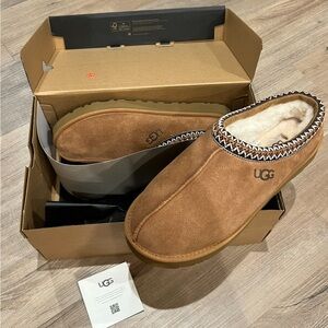 UGG slip on